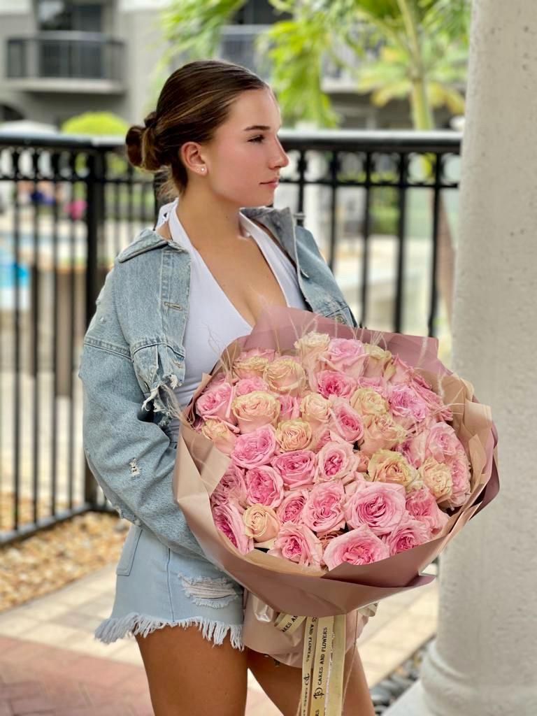 Pink White O’Hara Rose Bouquet